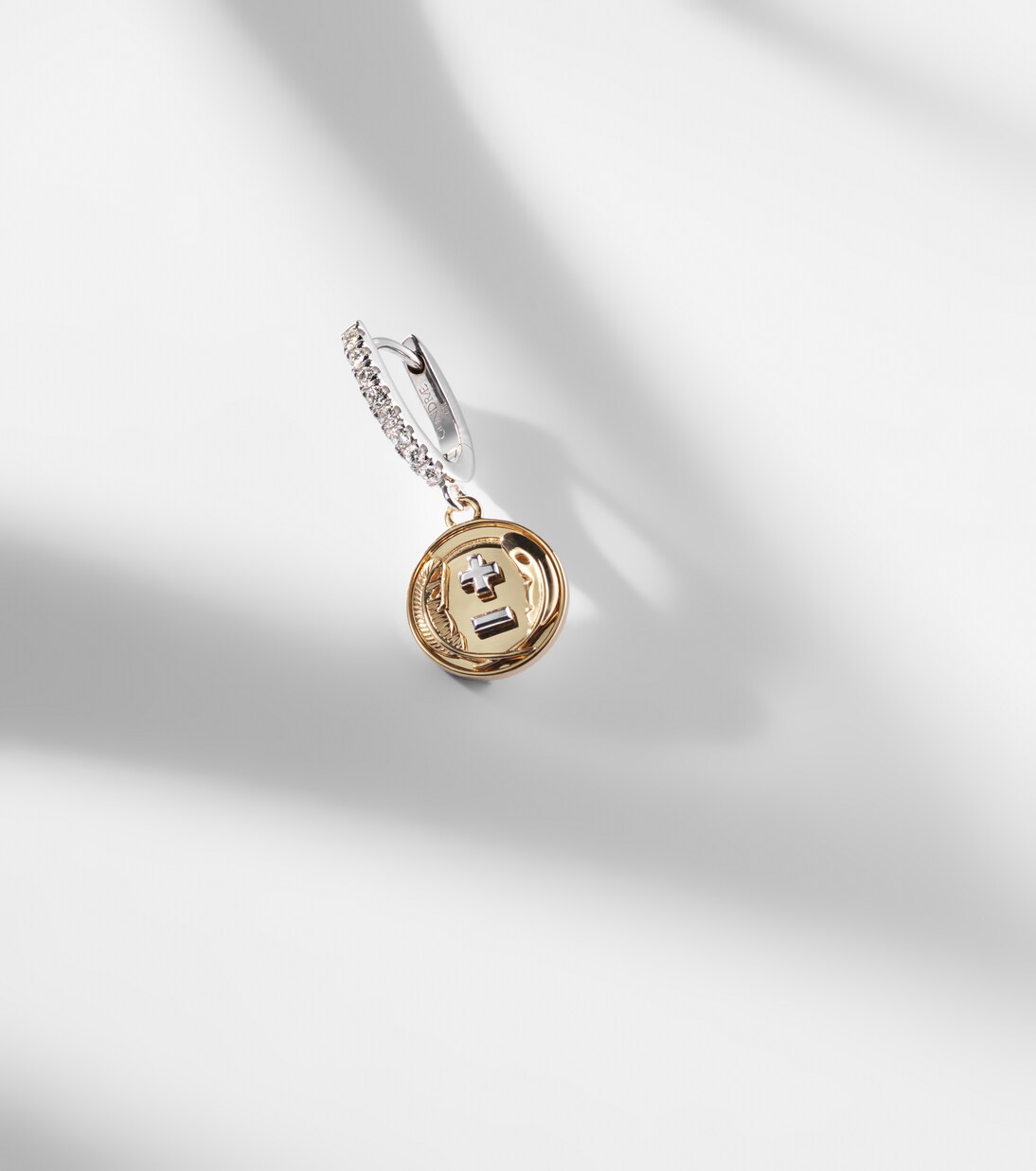 Boucle d'oreille unique Vivacity Mini en or 18 ct et diamants | FoundRae