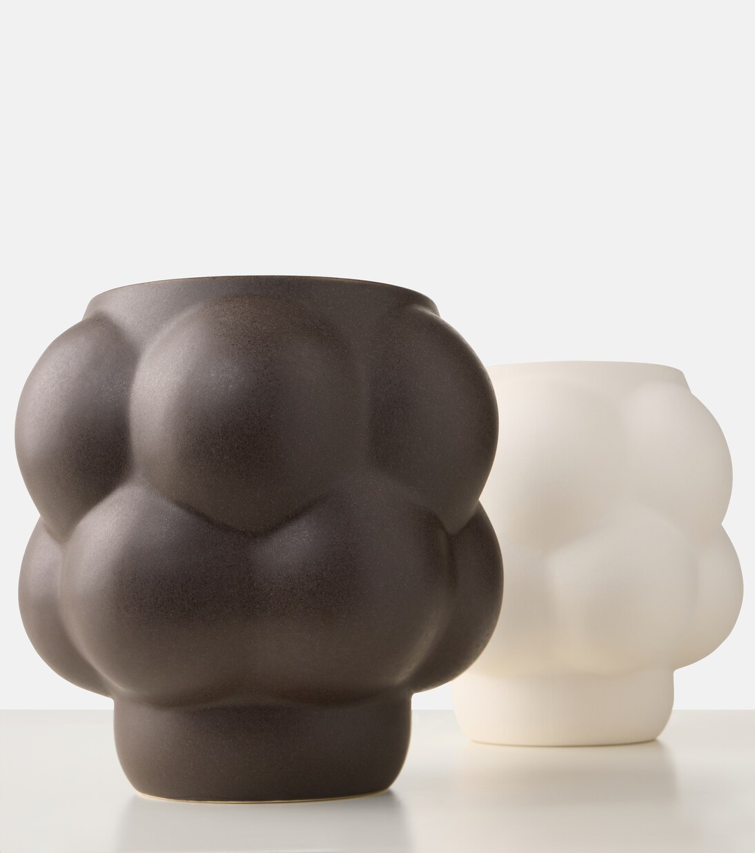 Balloon 09 ceramic plant pot | Louise Roe