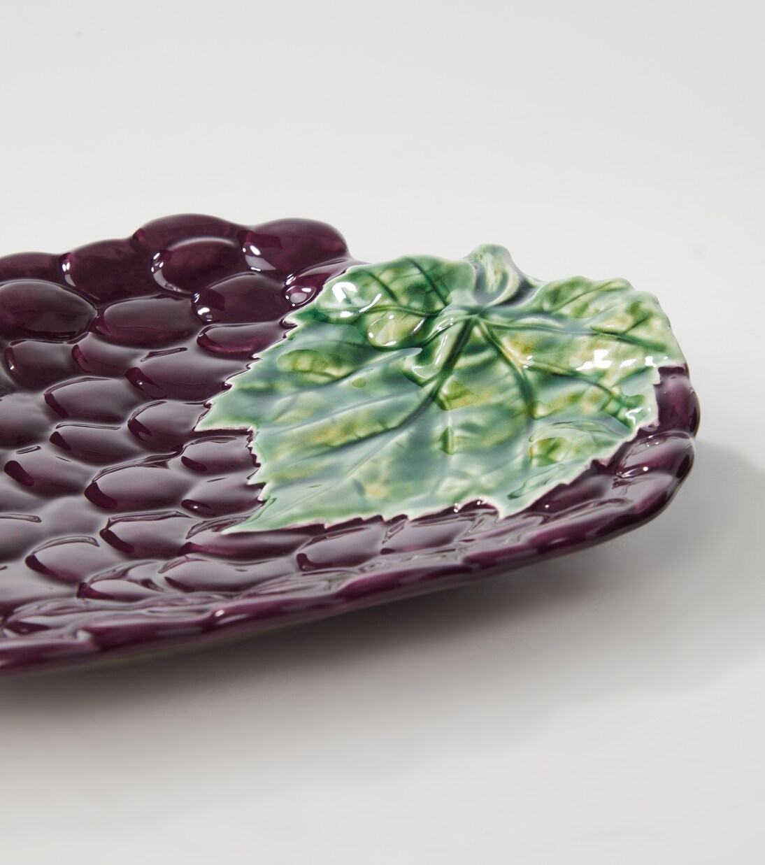 Grapes set of 4 earthenware dessert plates | Bordallo Pinheiro