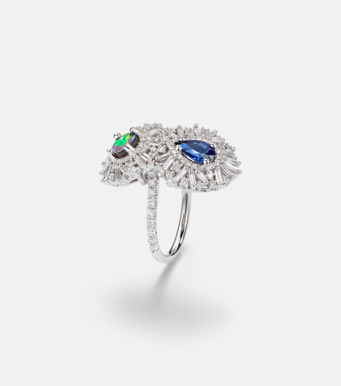 Ring aus 18kt Weißgold mit Edelsteinen | Suzanne Kalan