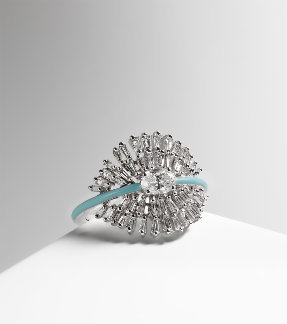 Ring aus 18kt Weißgold mit Emaille und Diamanten | Kamyen