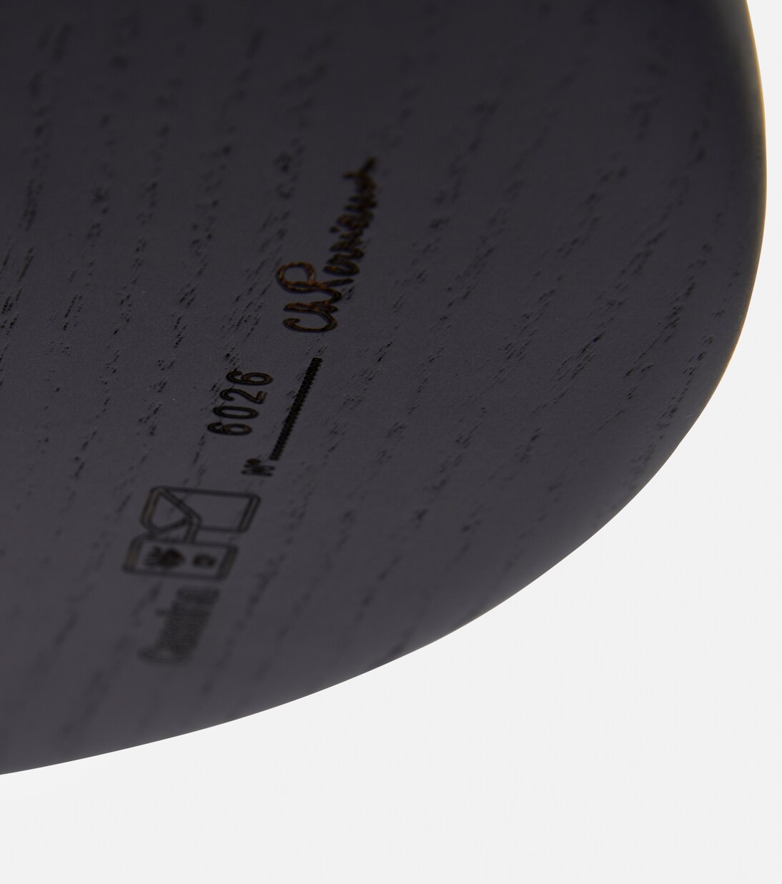 Méribel oak stool | Cassina