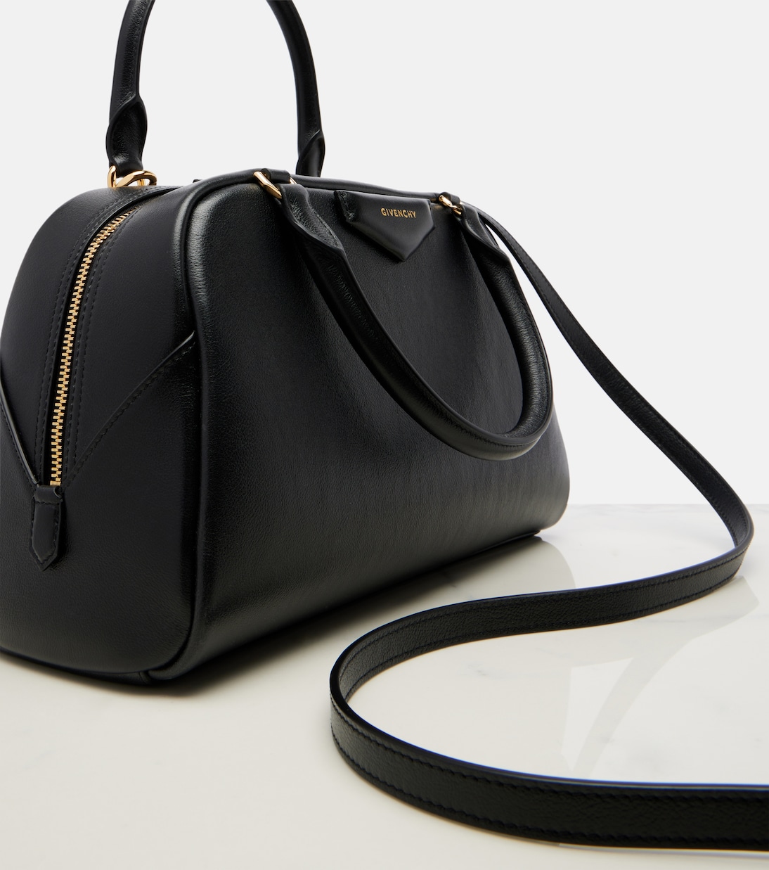 Antigona East-West Medium leather tote bag | Givenchy