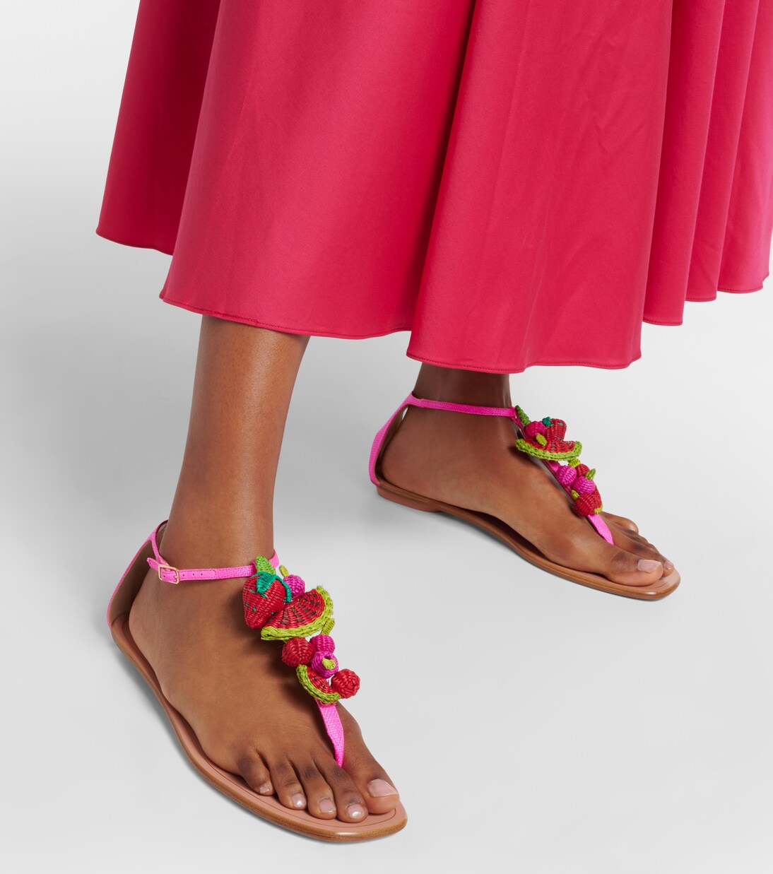 Sandalen Strawberry Punch aus Raffiabast | Aquazzura