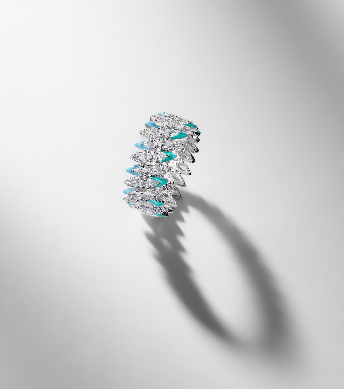 18kt white gold ring with diamonds | Kamyen