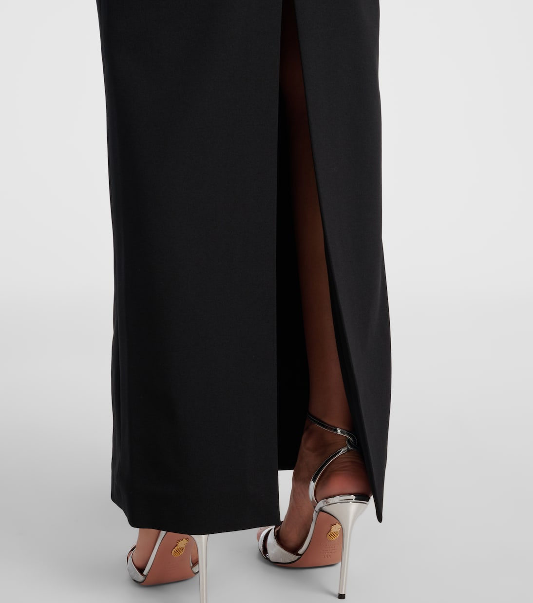 Robe longue Ilona en crêpe | Solace London