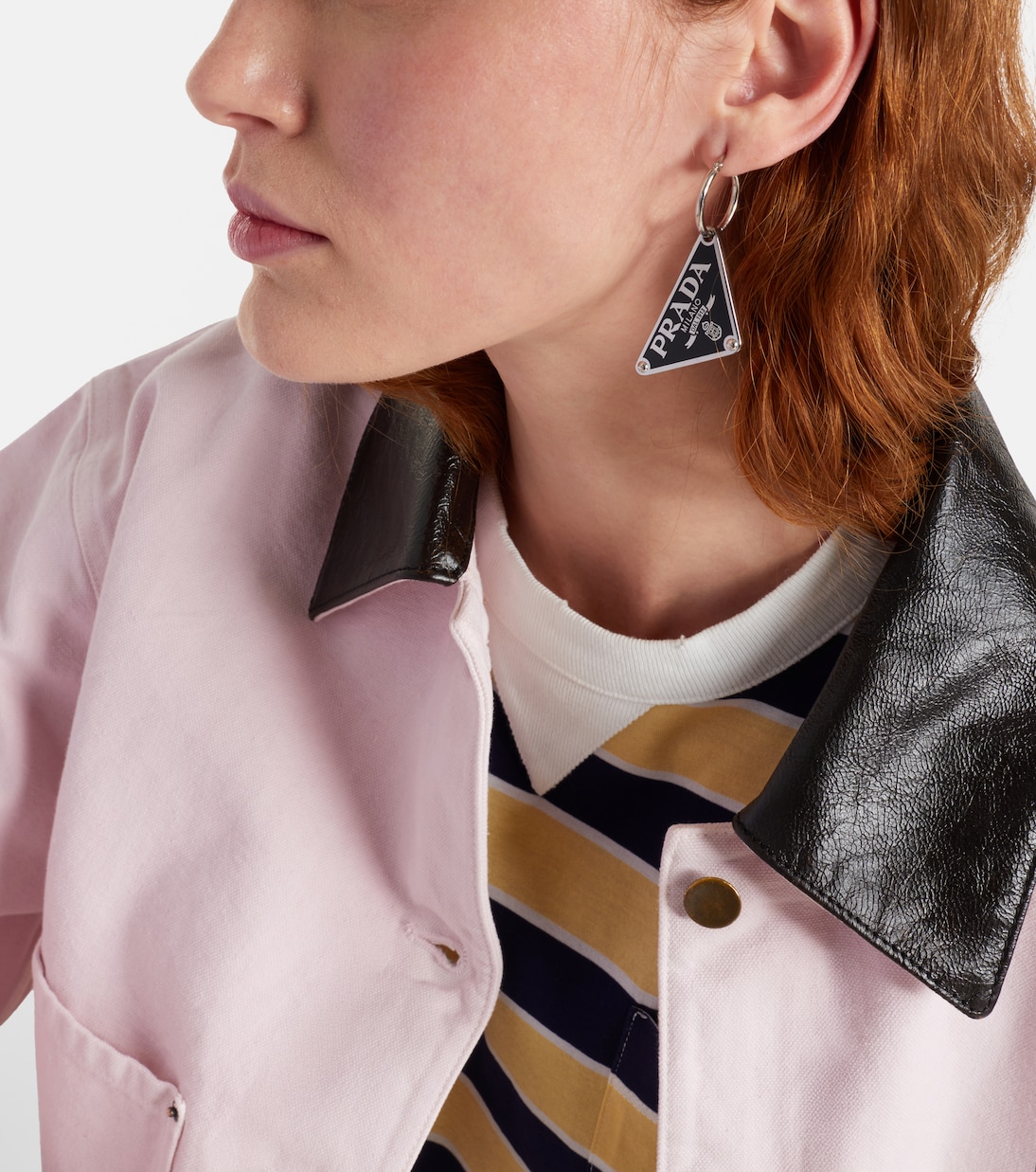 Boucle d’oreille unique Symbole en argent sterling | Prada