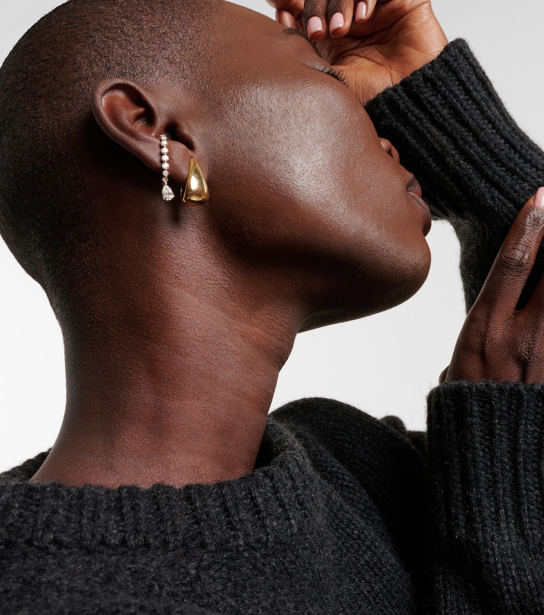 18kt gold single earring with diamonds | Anita Ko