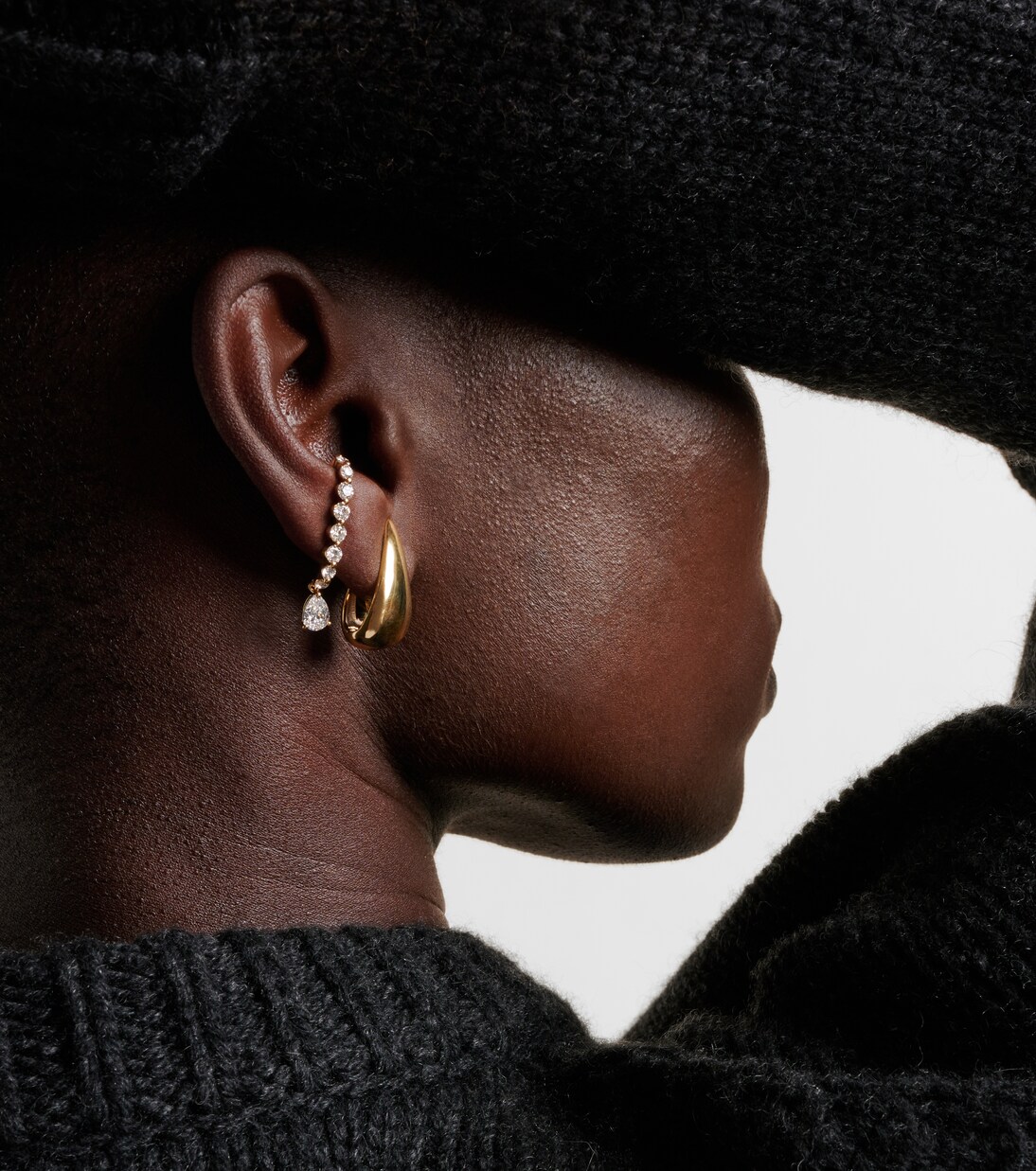 18kt gold single earring with diamonds | Anita Ko