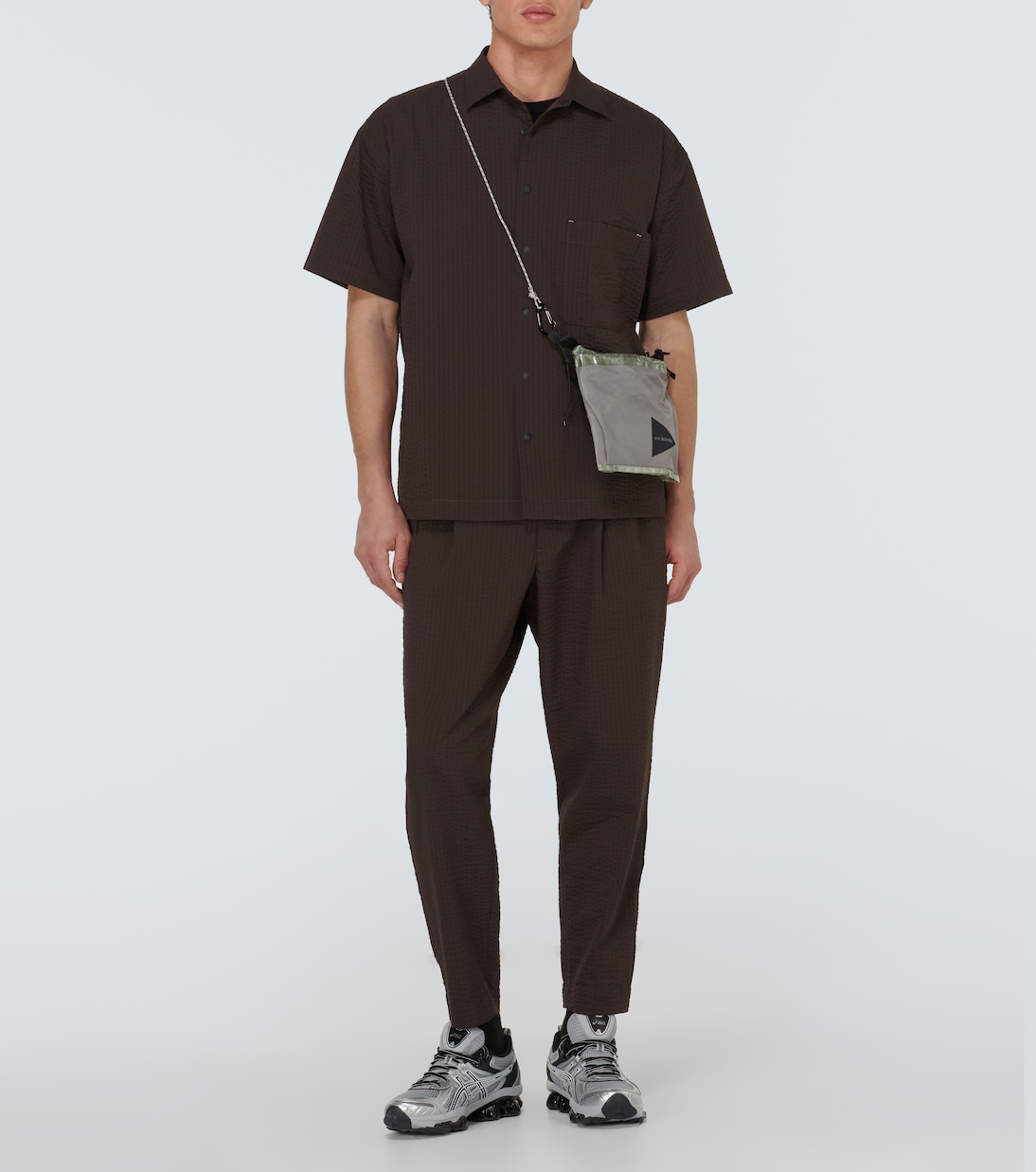 Pantaloni regular in seersucker | And Wander