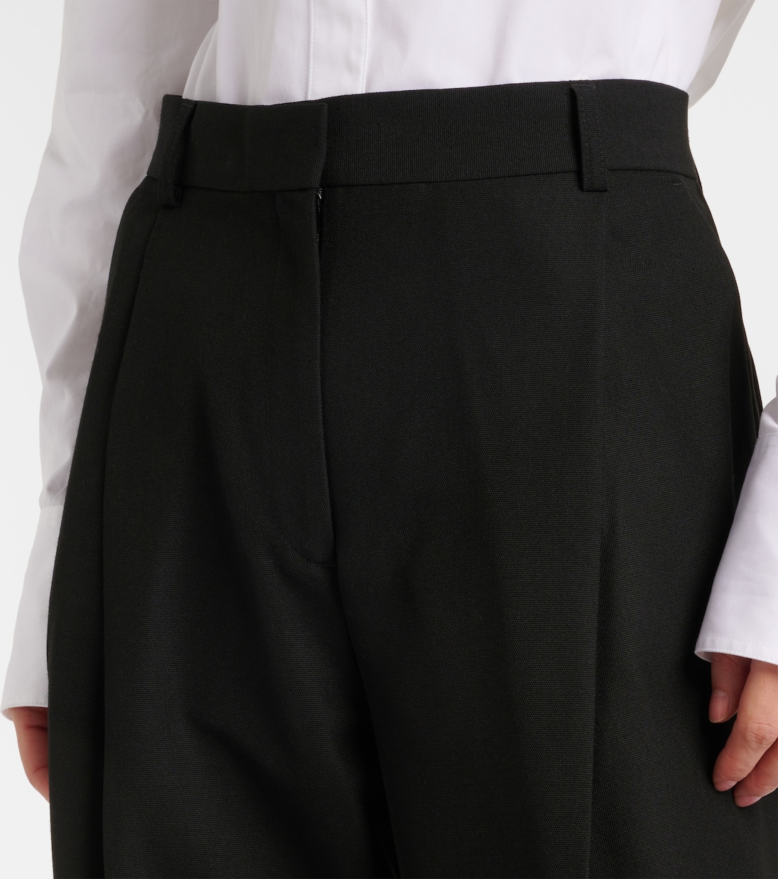 Pantalones rectos de sarga de tiro alto | Toteme