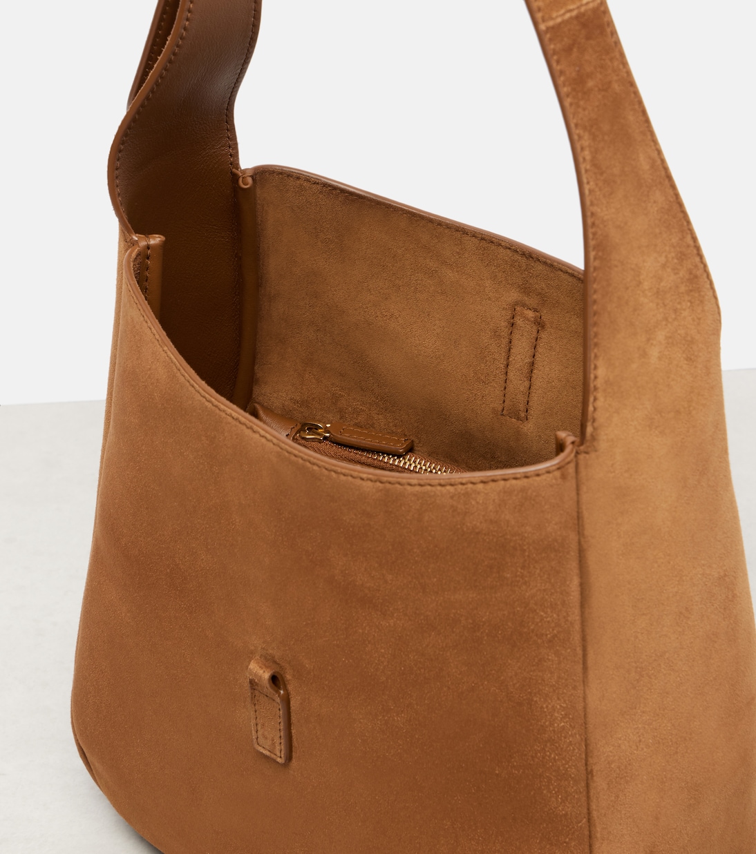 Le 5 à 7 Supple Small suede shoulder bag | Saint Laurent