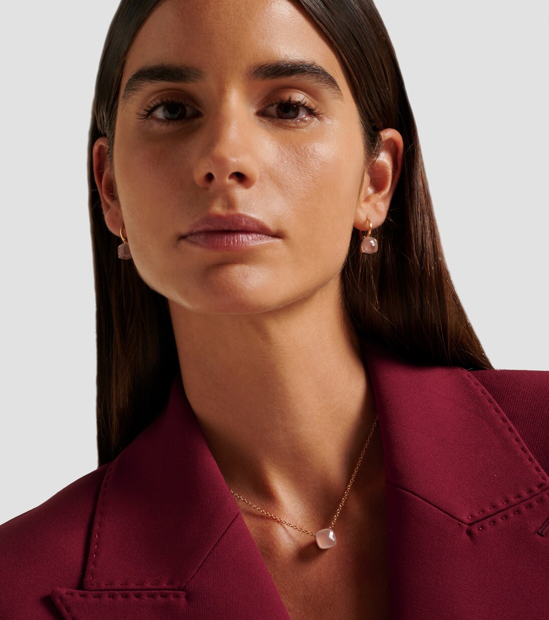 Nudo 18kt gold necklace with rose quartz | Pomellato