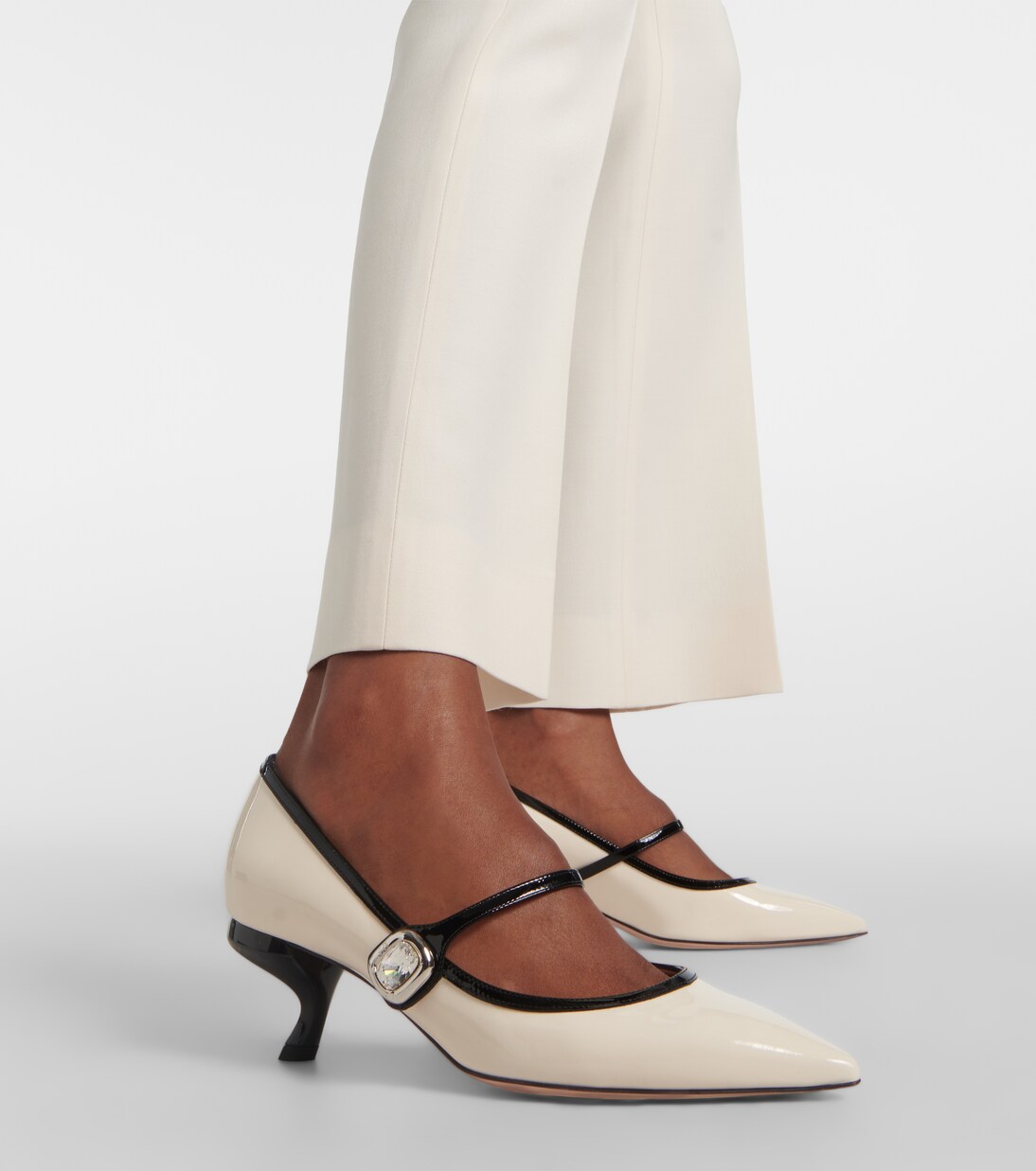 Virgule 55 patent leather Mary Jane pumps | Roger Vivier