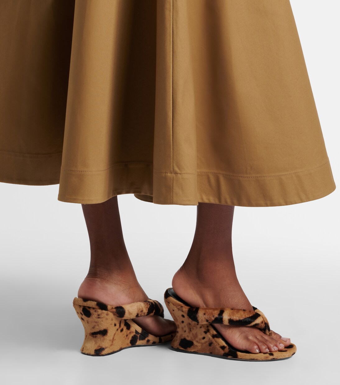 Gaeta calf hair wedge thong sandals | Balenciaga