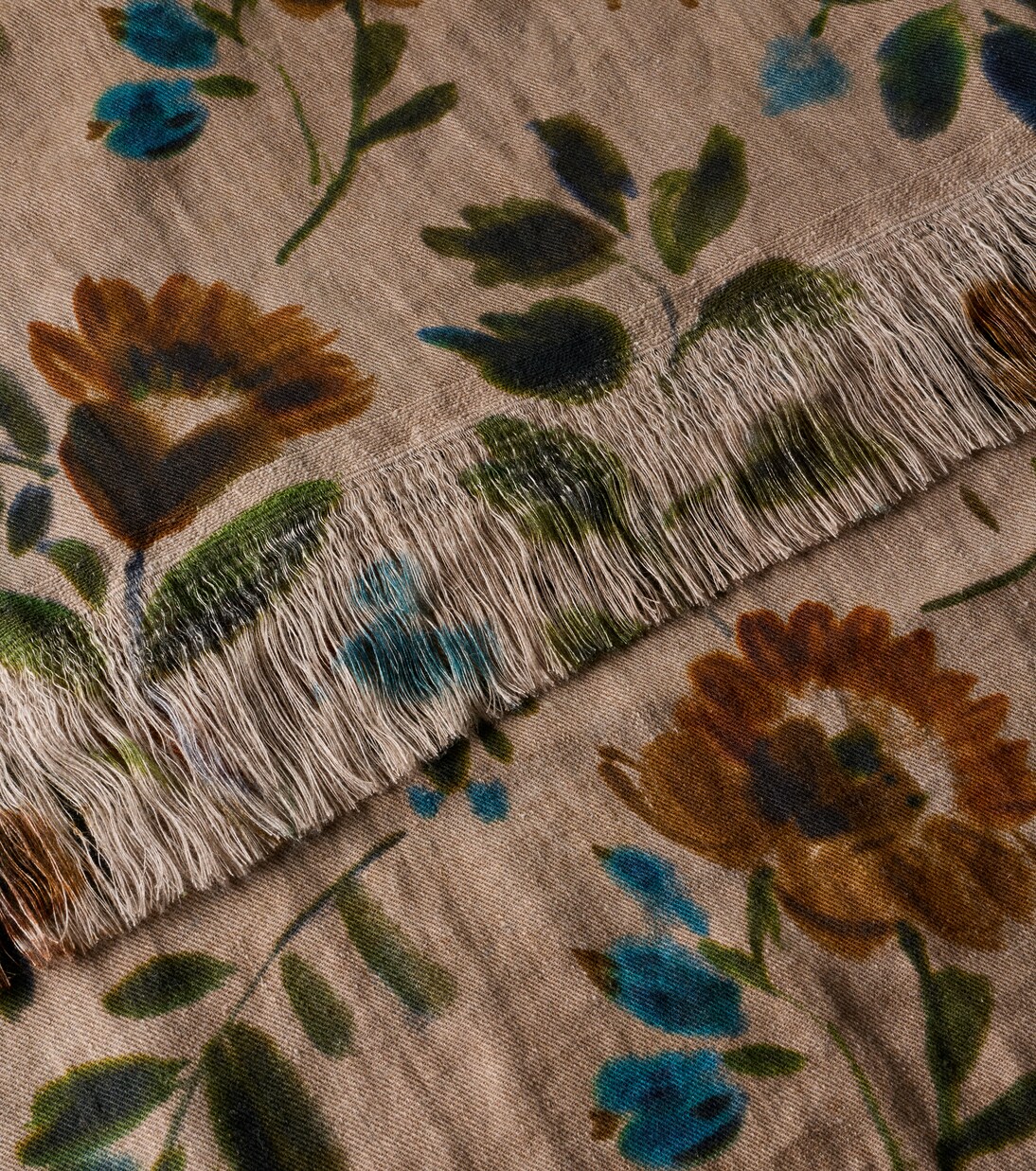 Sollievo floral linen tablecloth | The House of Lyria
