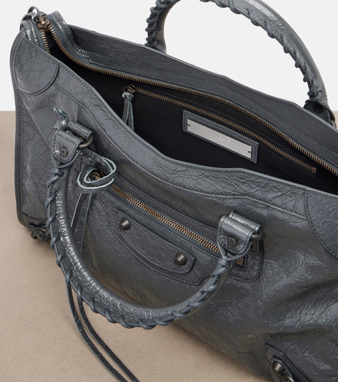 Le City leather top-handle bag | Balenciaga