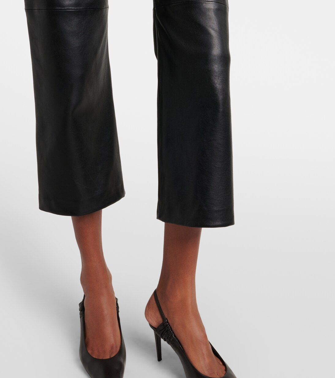 Schmale Cropped-Hose aus Leder | Nour Hammour