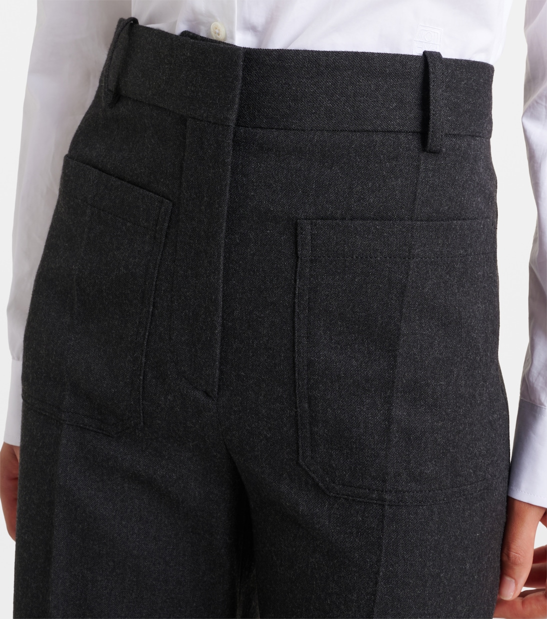 Pantalones flared Alina de lana virgen | Victoria Beckham