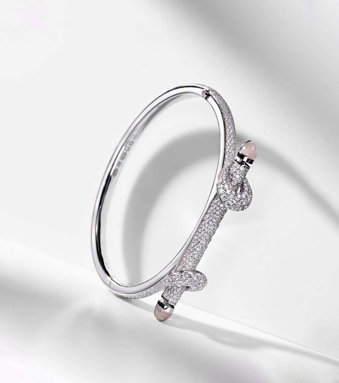 Bracelet Chakra Icon en or blanc 18 ct, diamants et quartz | Ananya