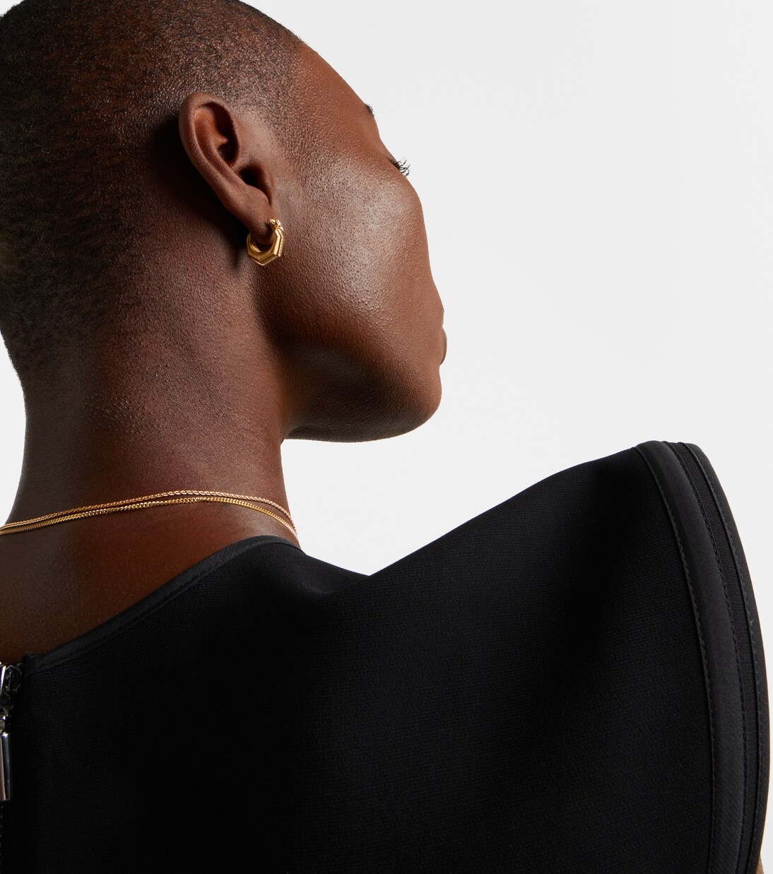 Baba Small 18kt gold single earring with diamonds | Marie Lichtenberg