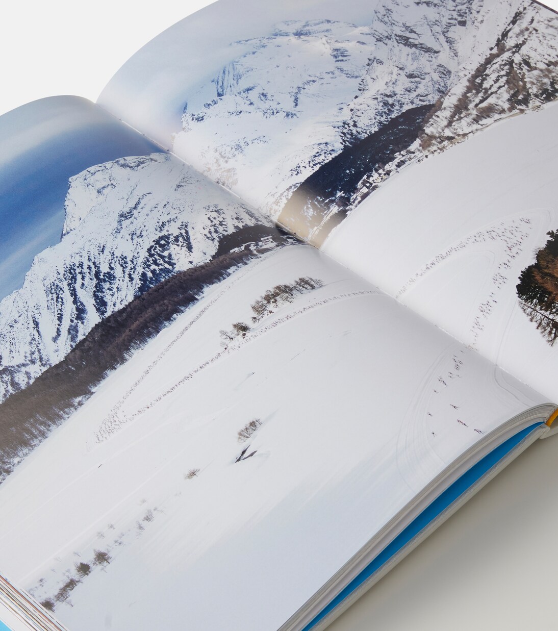 St. Moritz Chic book | Assouline