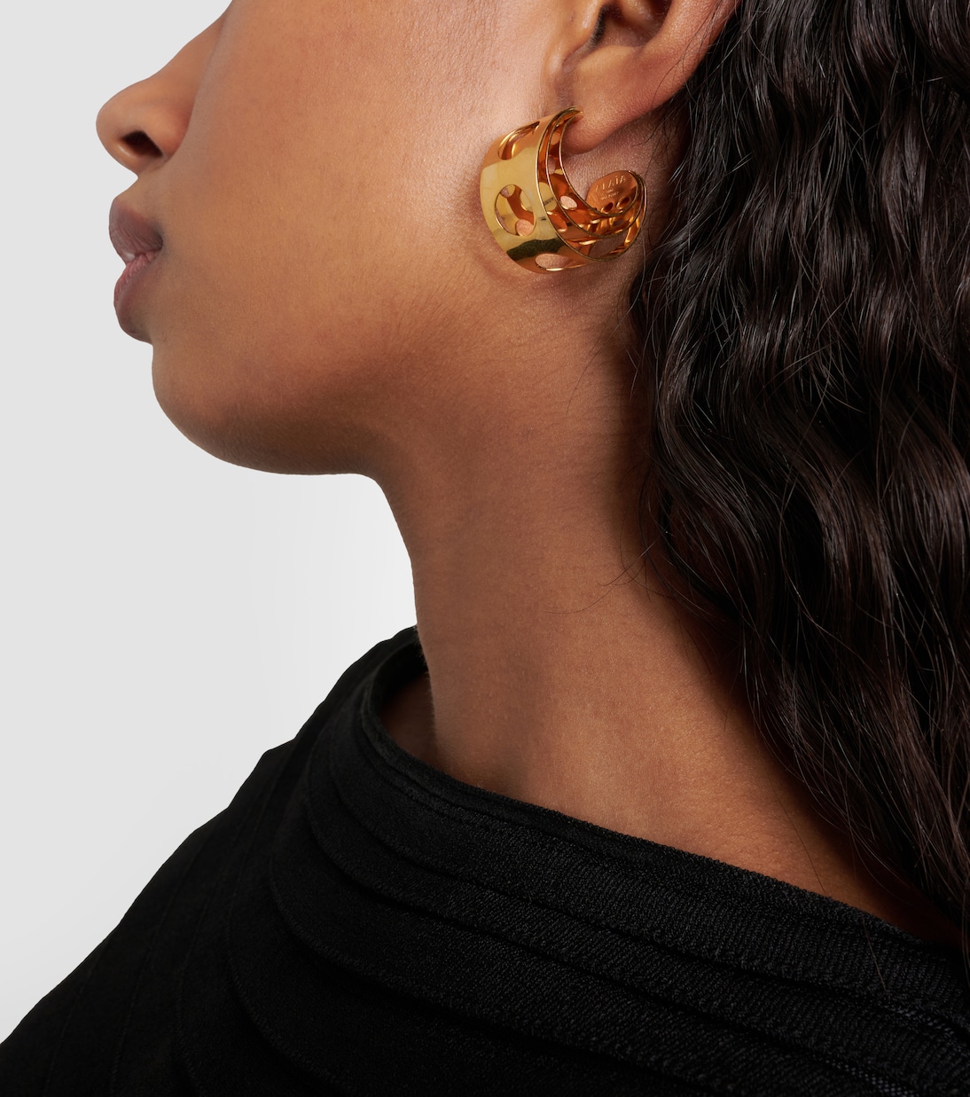 Orecchini a cerchio con cut-out | Alaïa