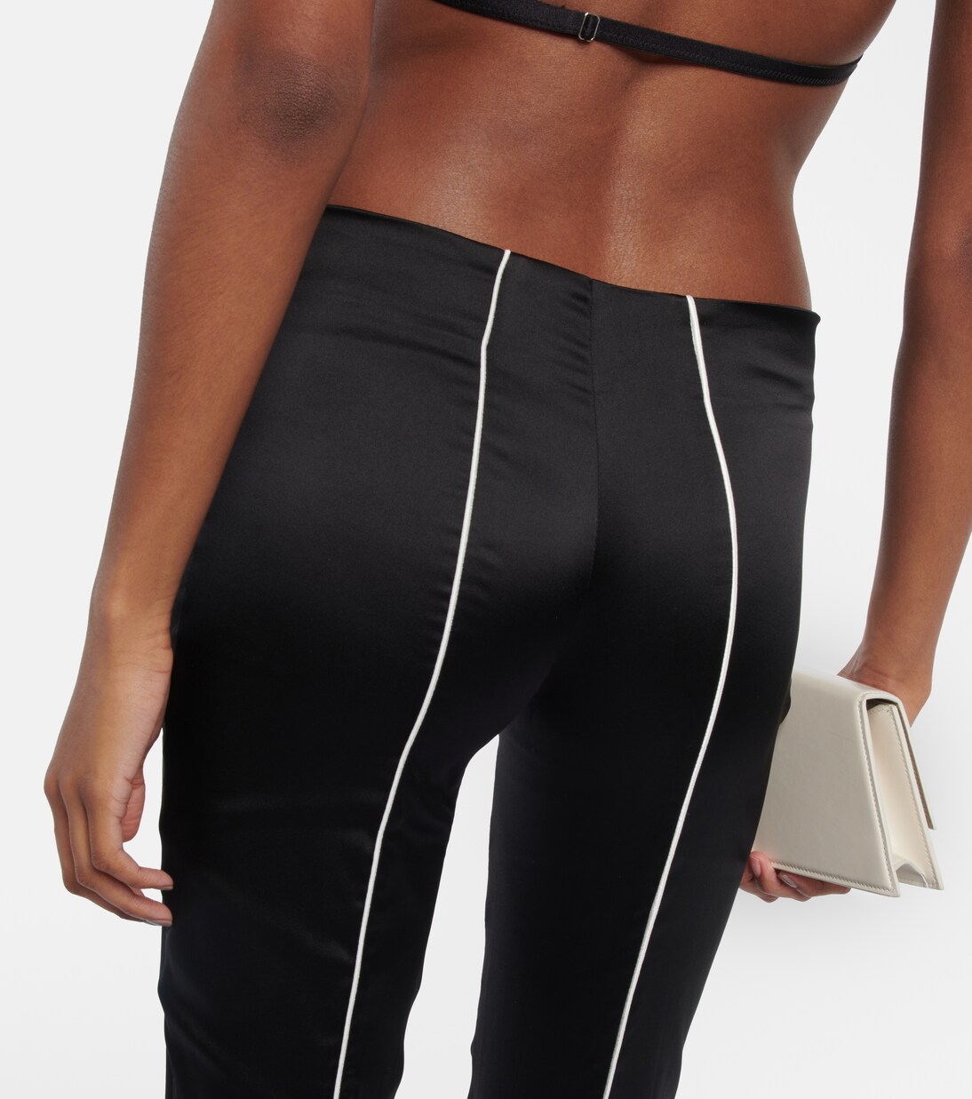 Low-Rise-Schlaghose aus Seidensatin | Didu