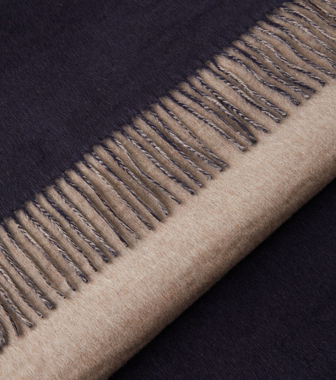 Fringed silk throw | Brunello Cucinelli