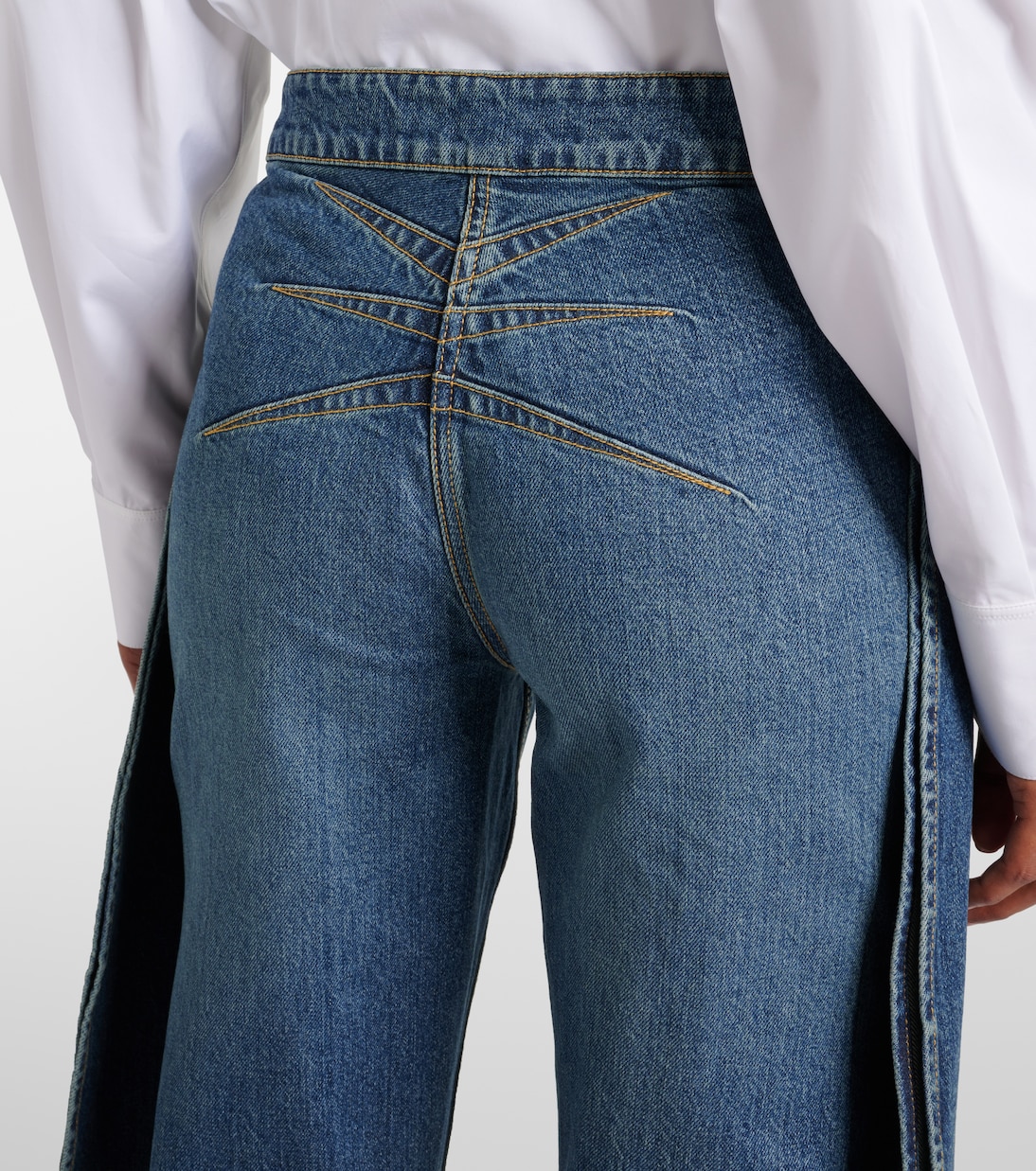 High-Rise Barrel Jeans Petal | Alaïa