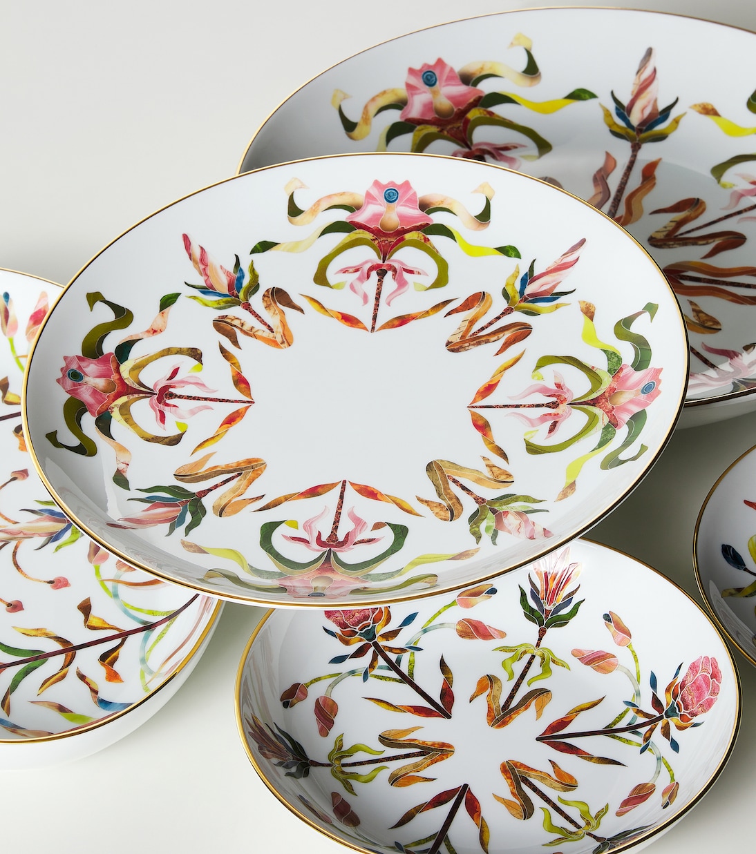 Grand Tour porcelain dinner plate | L'Objet