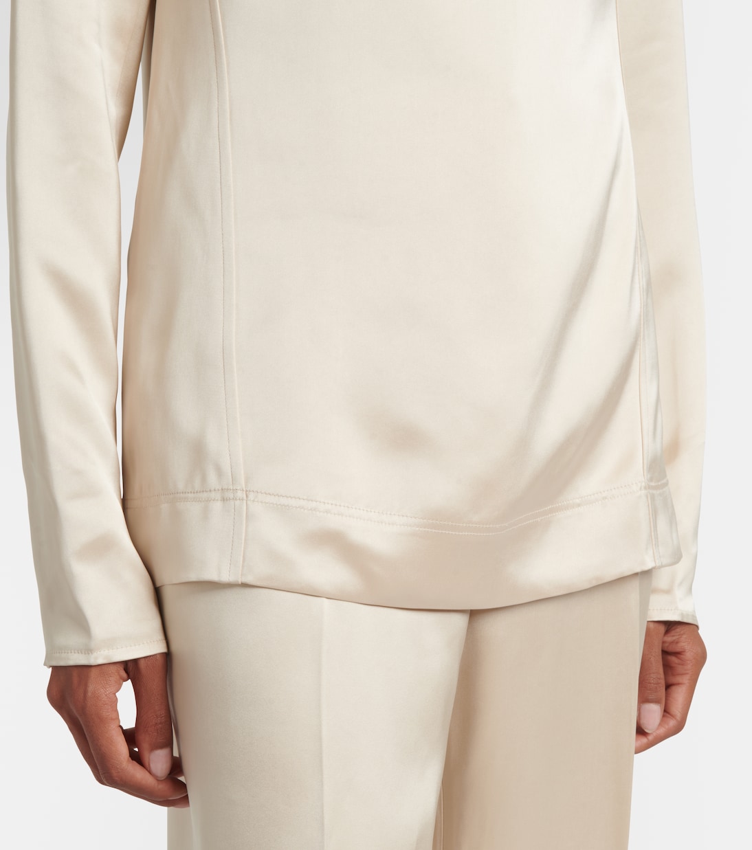 Top aus Satin | Toteme