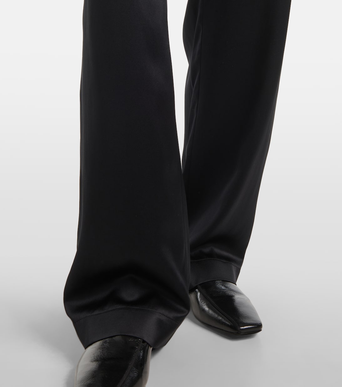 Pantaloni regular New Sahel in seta | Joseph