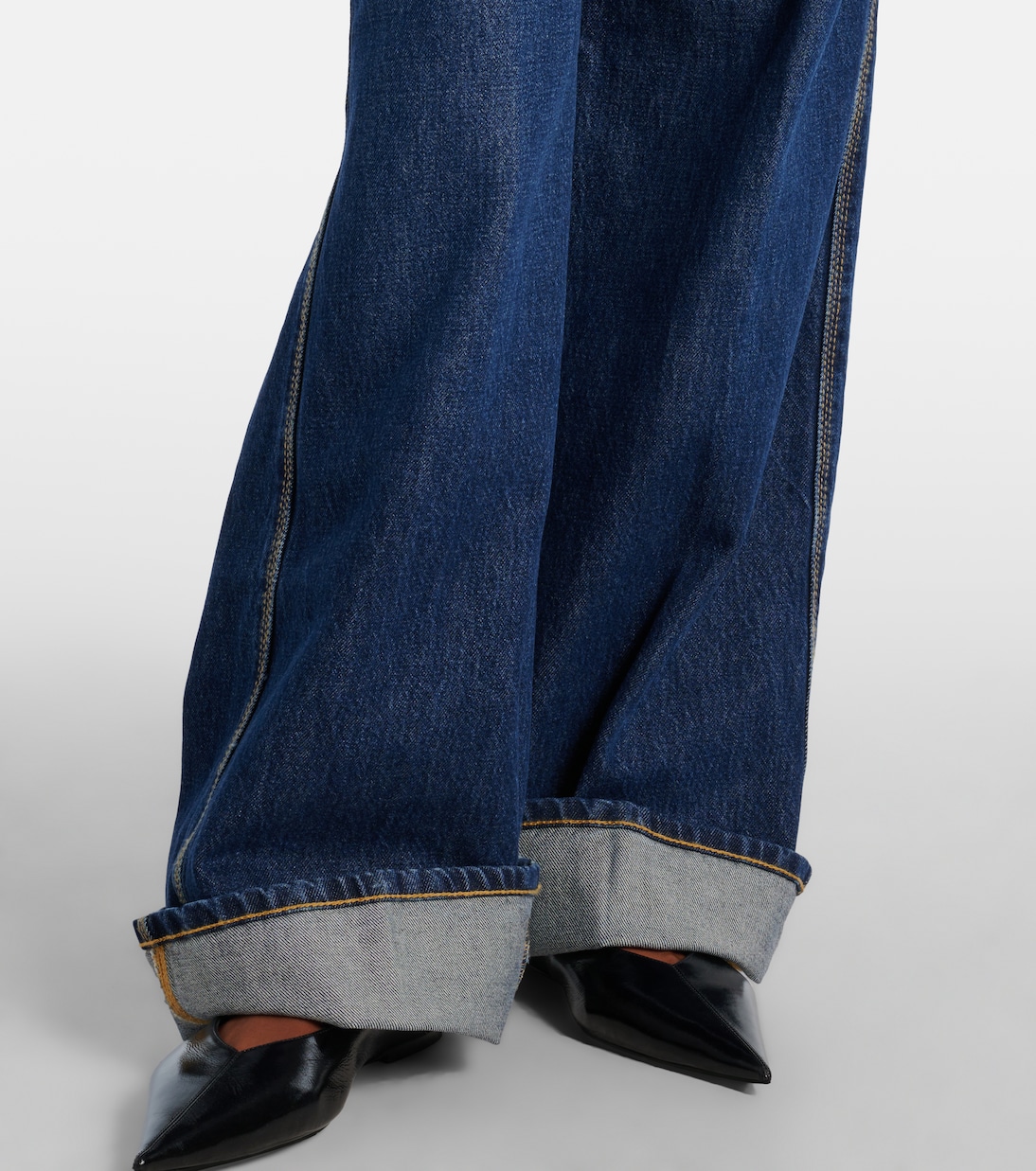 High-Rise Wide-Leg Jeans The Cuffed Wide | Frame