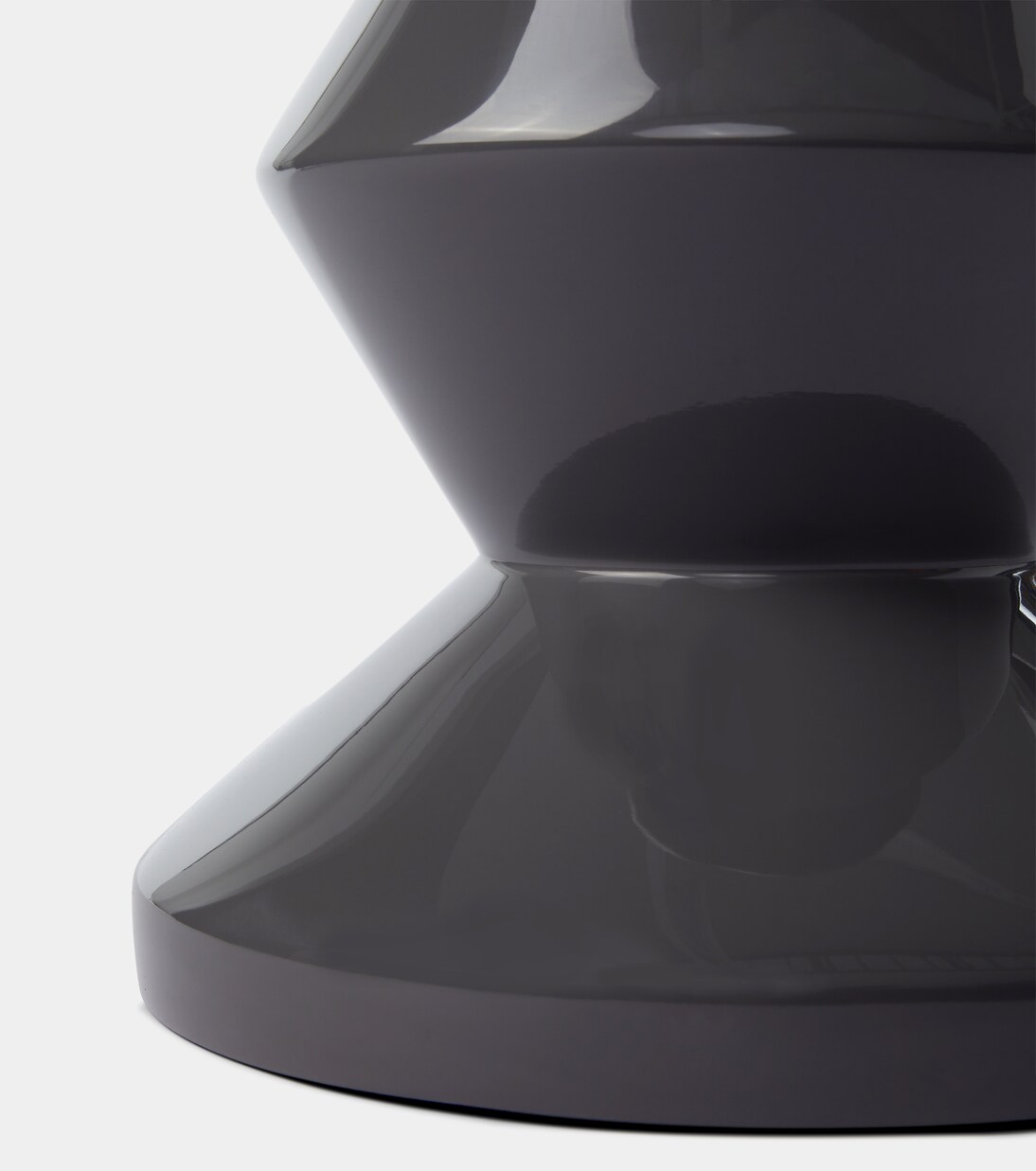 Zig Zag stool | Polspotten