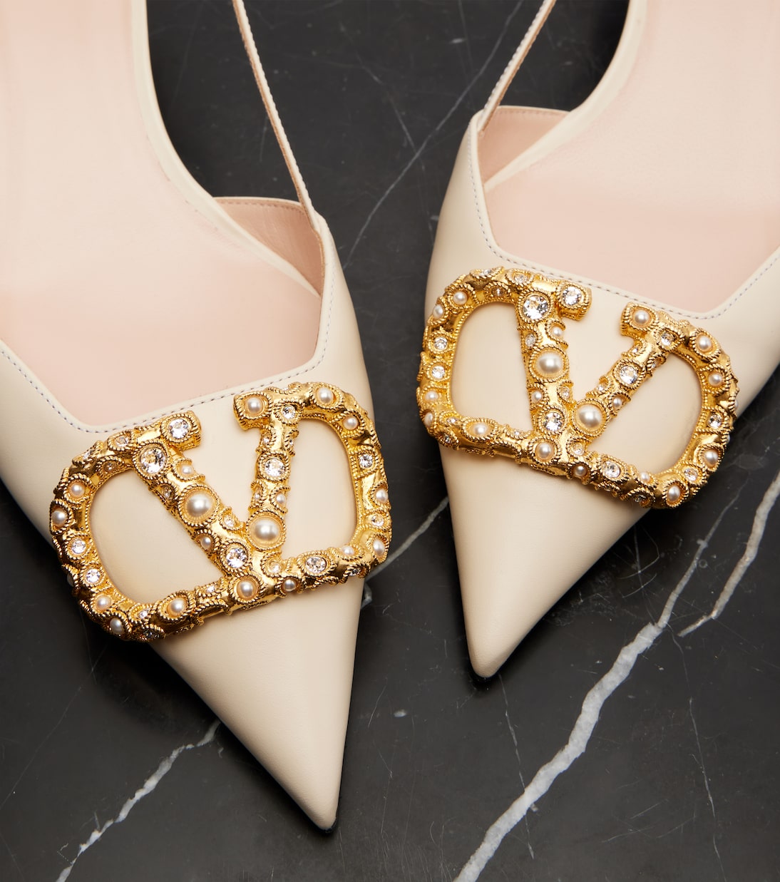 VLogo Signature 40 slingback pumps | Valentino Garavani