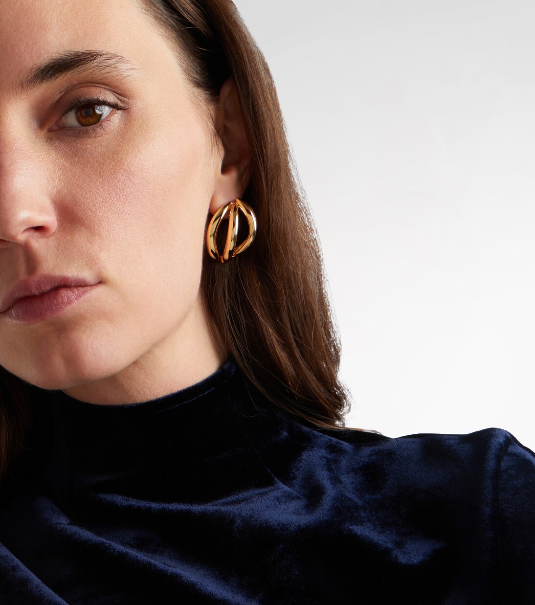 Ohrringe Abstract Line Small, 10kt vergoldet | Jennifer Fisher