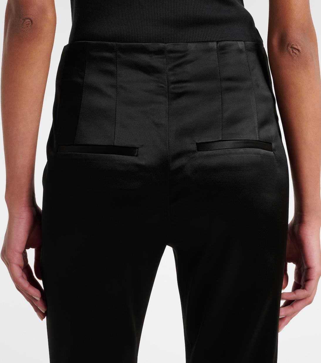 Schmale High-Rise-Hose Stila aus Satin | Veronica Beard