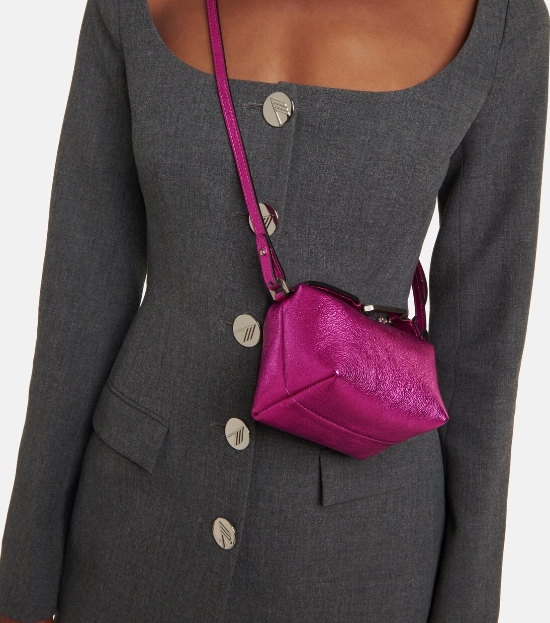 Tote Moonbag aus Metallic-Leder | Eéra