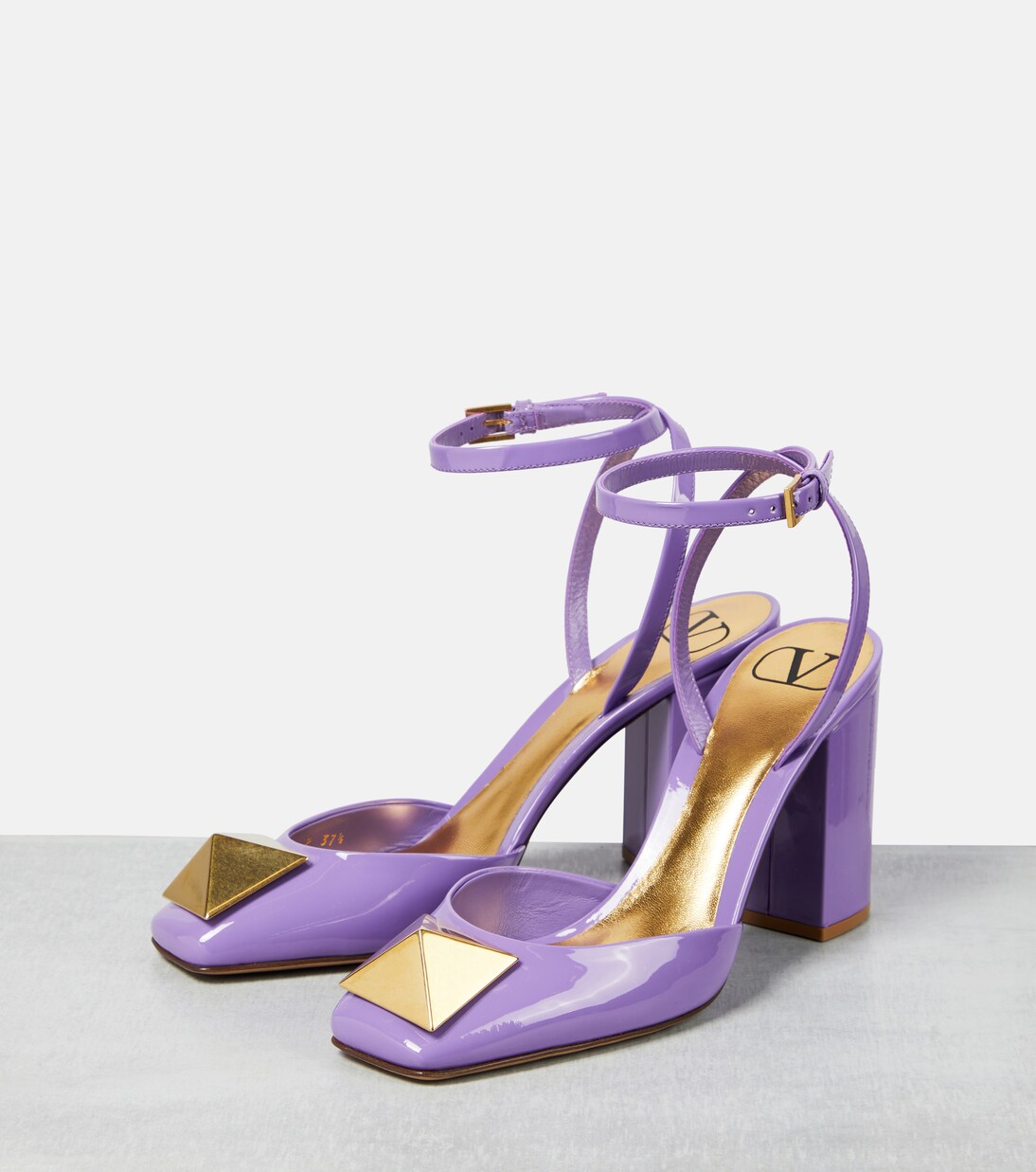 One Stud patent leather pumps | Valentino Garavani