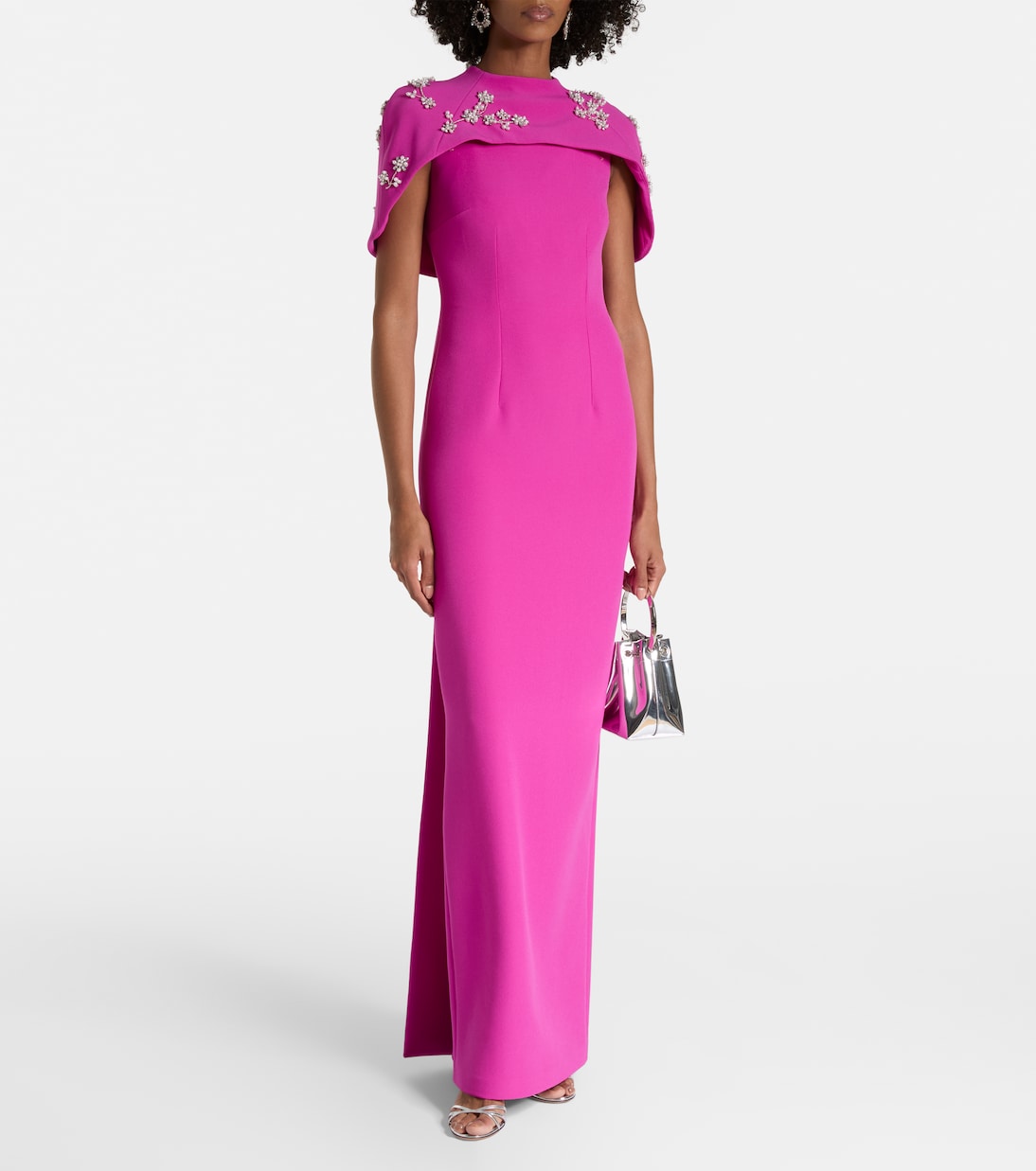 Robe mit Kristallen und Zierperlen | Safiyaa