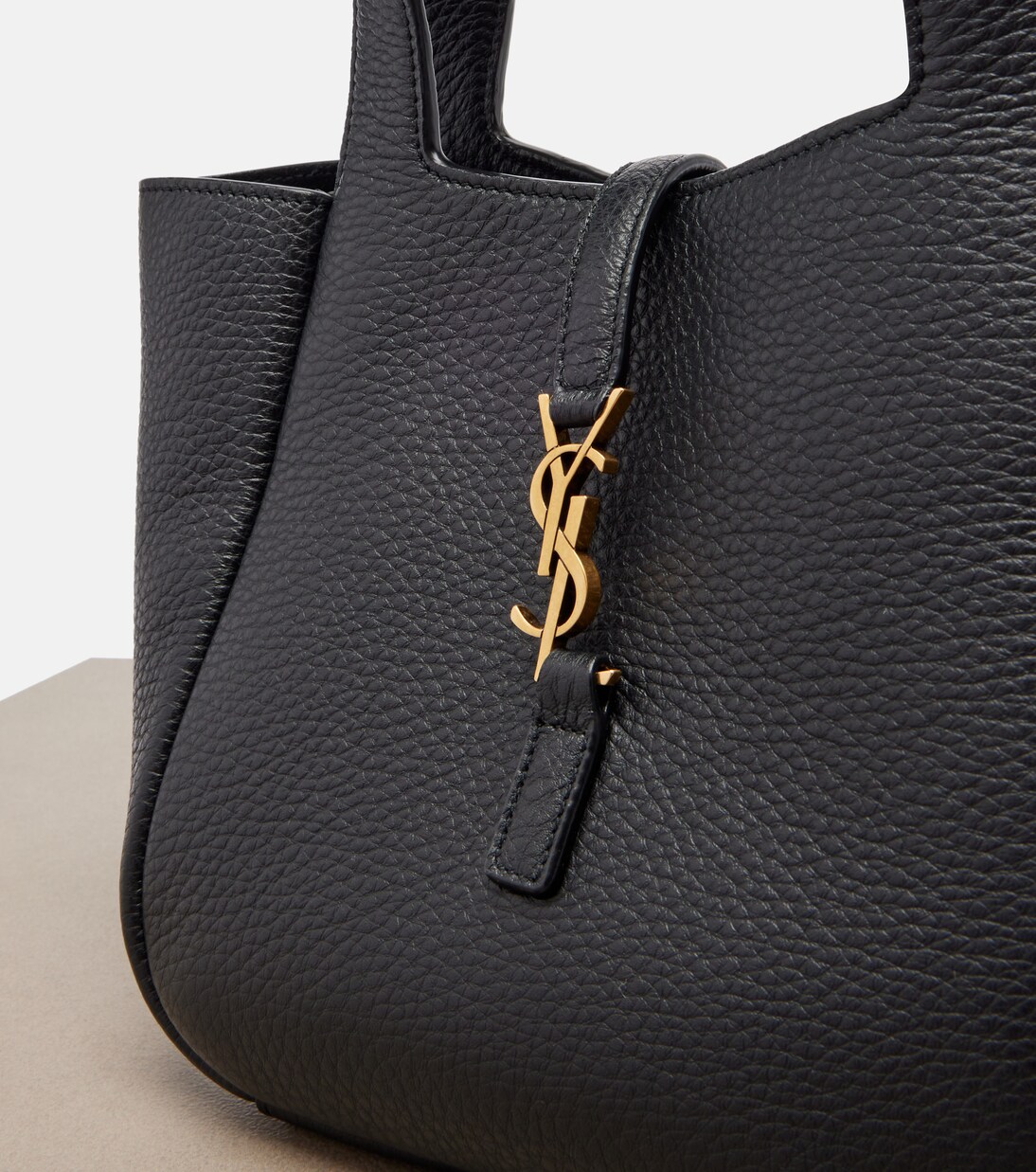 Le 5 à 7 Bea Baby leather tote bag | Saint Laurent