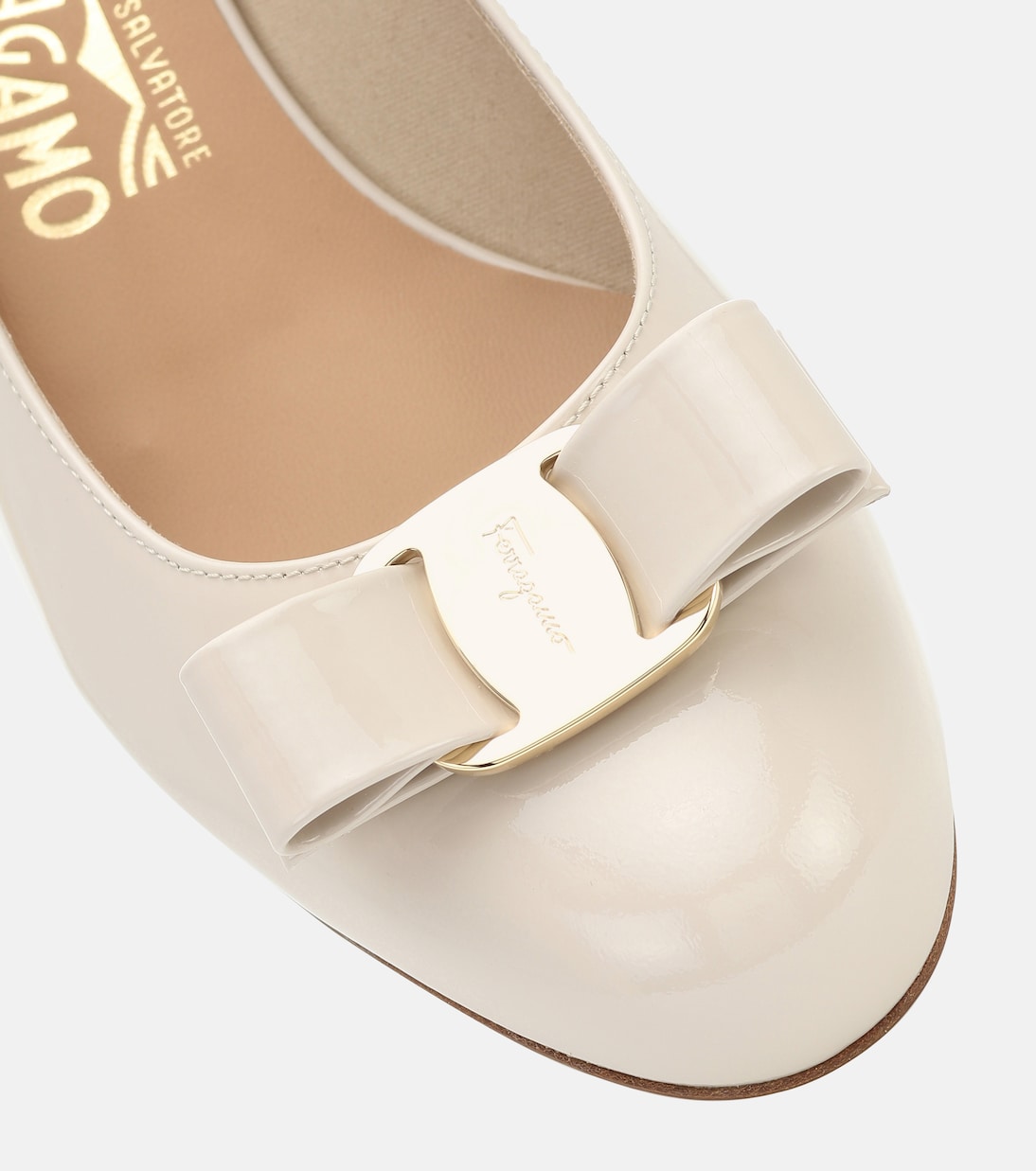 Escarpins Vara en cuir verni | Ferragamo