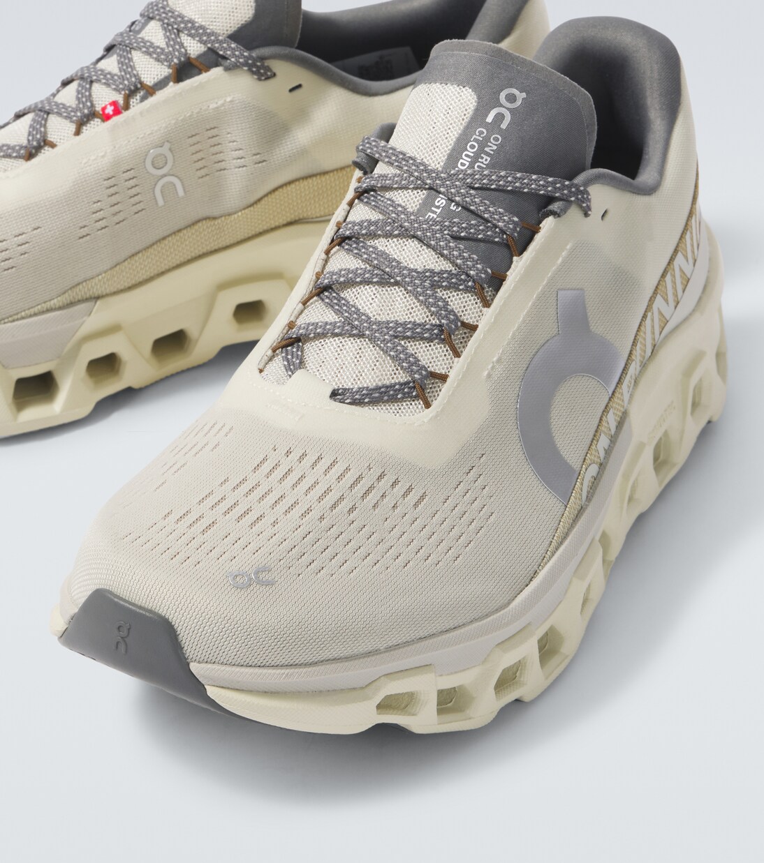 Cloudmonster 2 running shoes | On