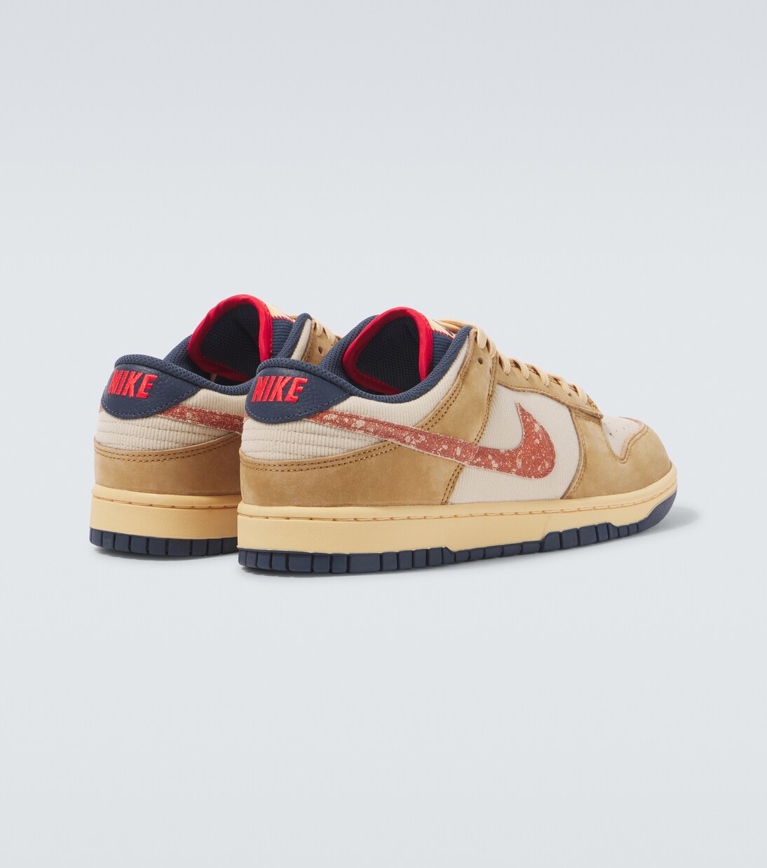 Dunk Low Retro SE leather sneakers | Nike