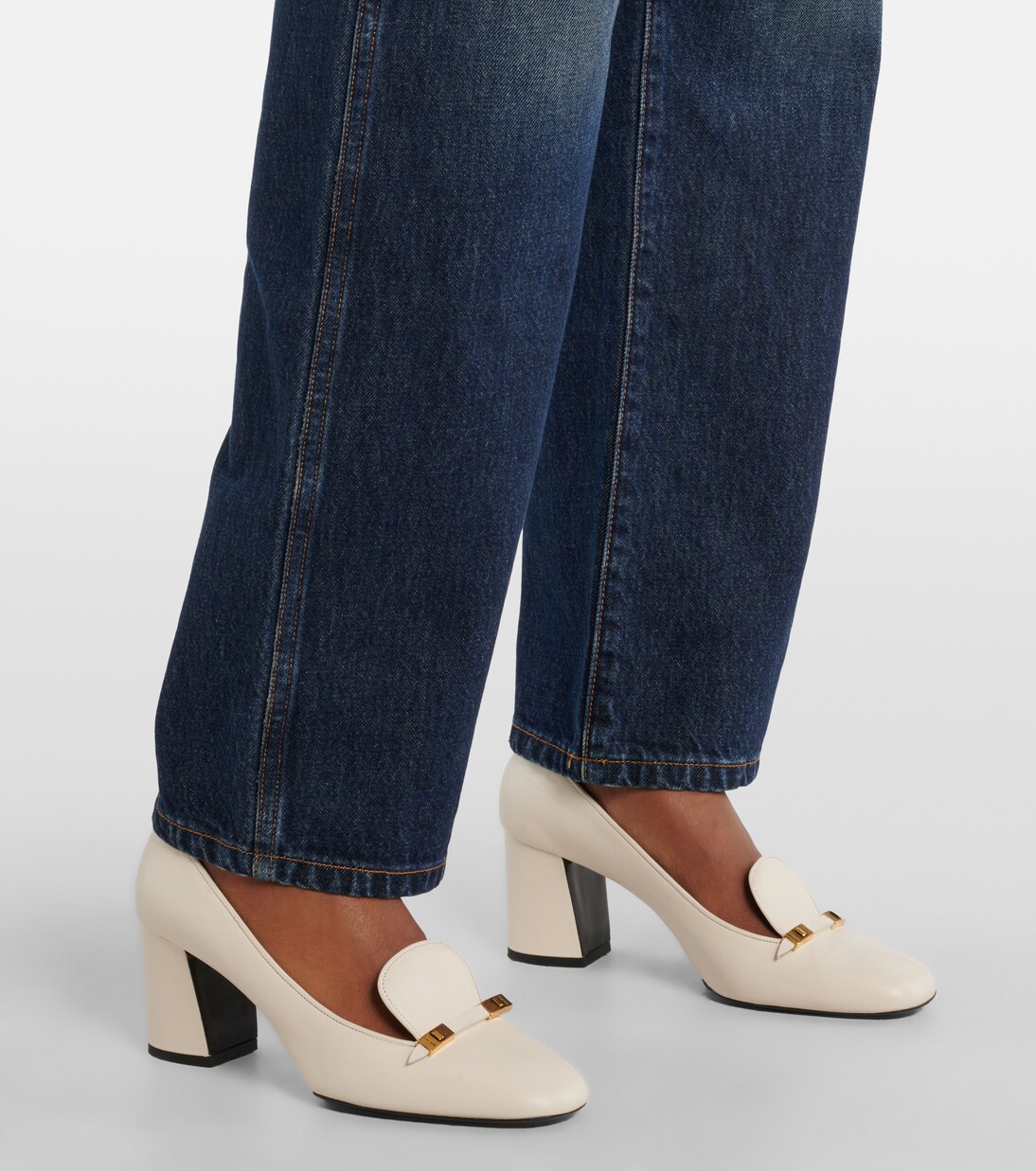 Jeans anchos Kerrie de tiro medio | Khaite