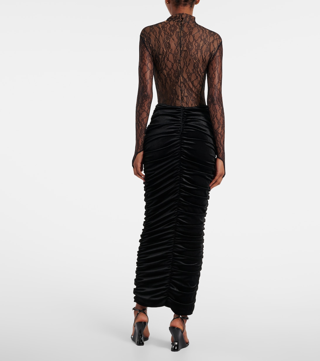 Robe longue Sianni in Midnight Sky en dentelle et velours | The New Arrivals Ilkyaz Ozel