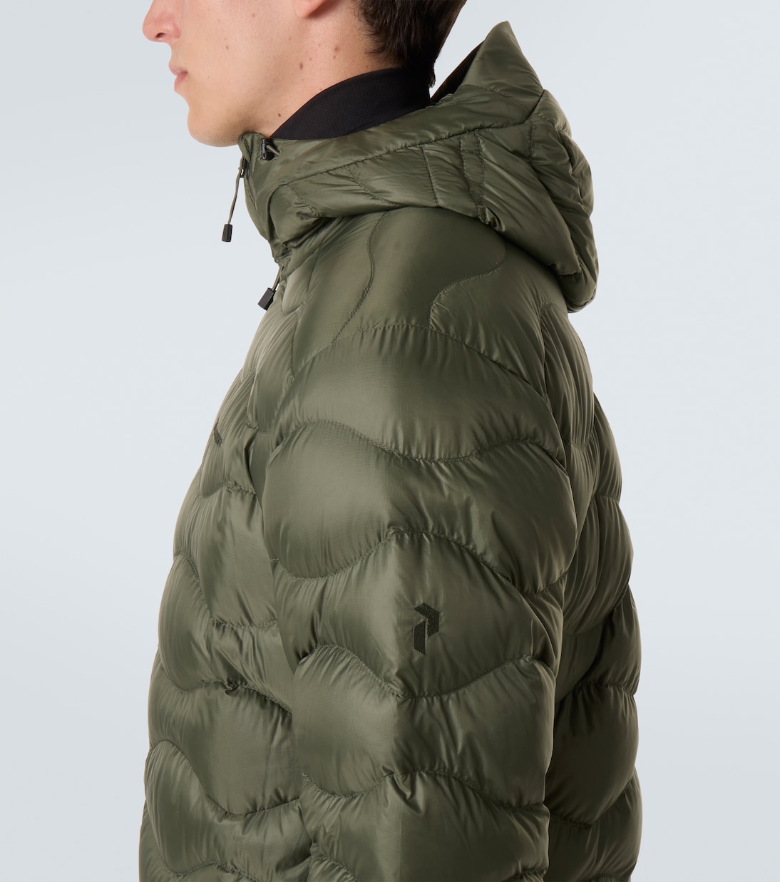 Helium hooded down jacket | Peak Performance