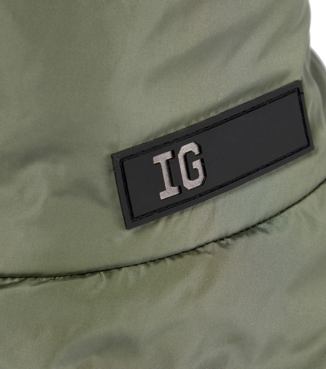 Wattierter Hut aus Shell | Il Gufo