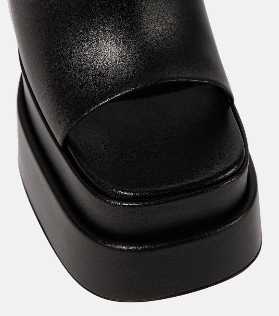 صندل بلاتفورم من الجلد | Versace